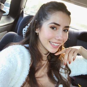 Meet your Posher, Alexandra